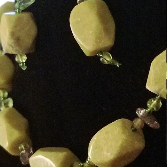 Serpentine and Peridot Necklace and Earring Set - Picture 6 of 6